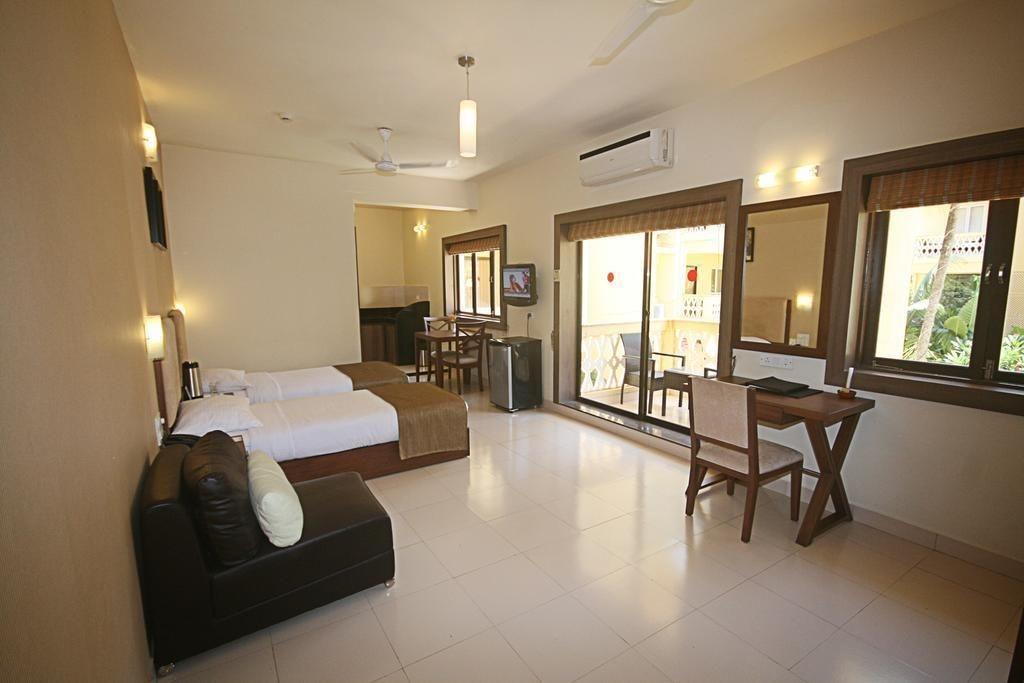 Sandalwood Hotel & Suites Santa Cruz Bagian luar foto