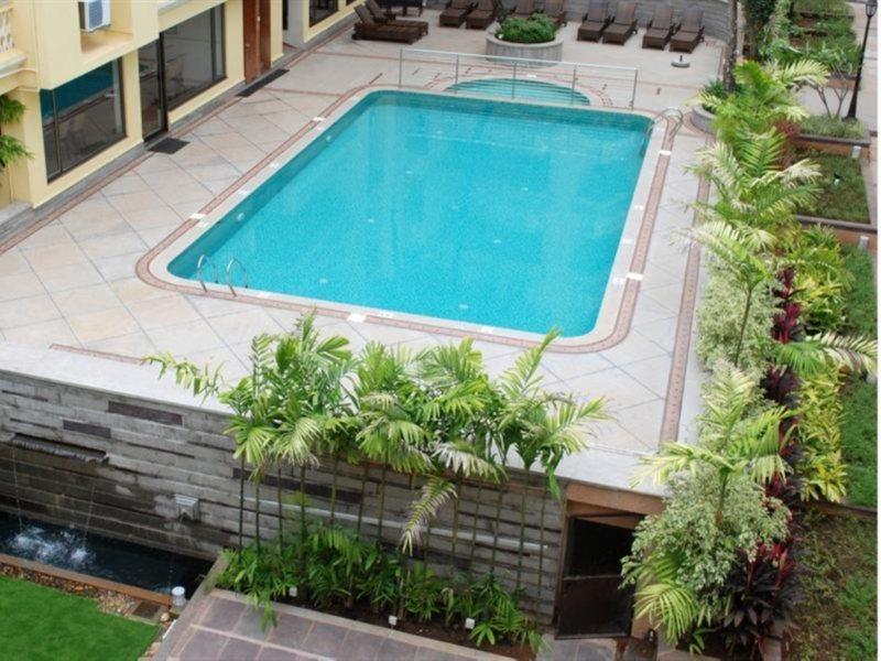 Sandalwood Hotel & Suites Santa Cruz Bagian luar foto